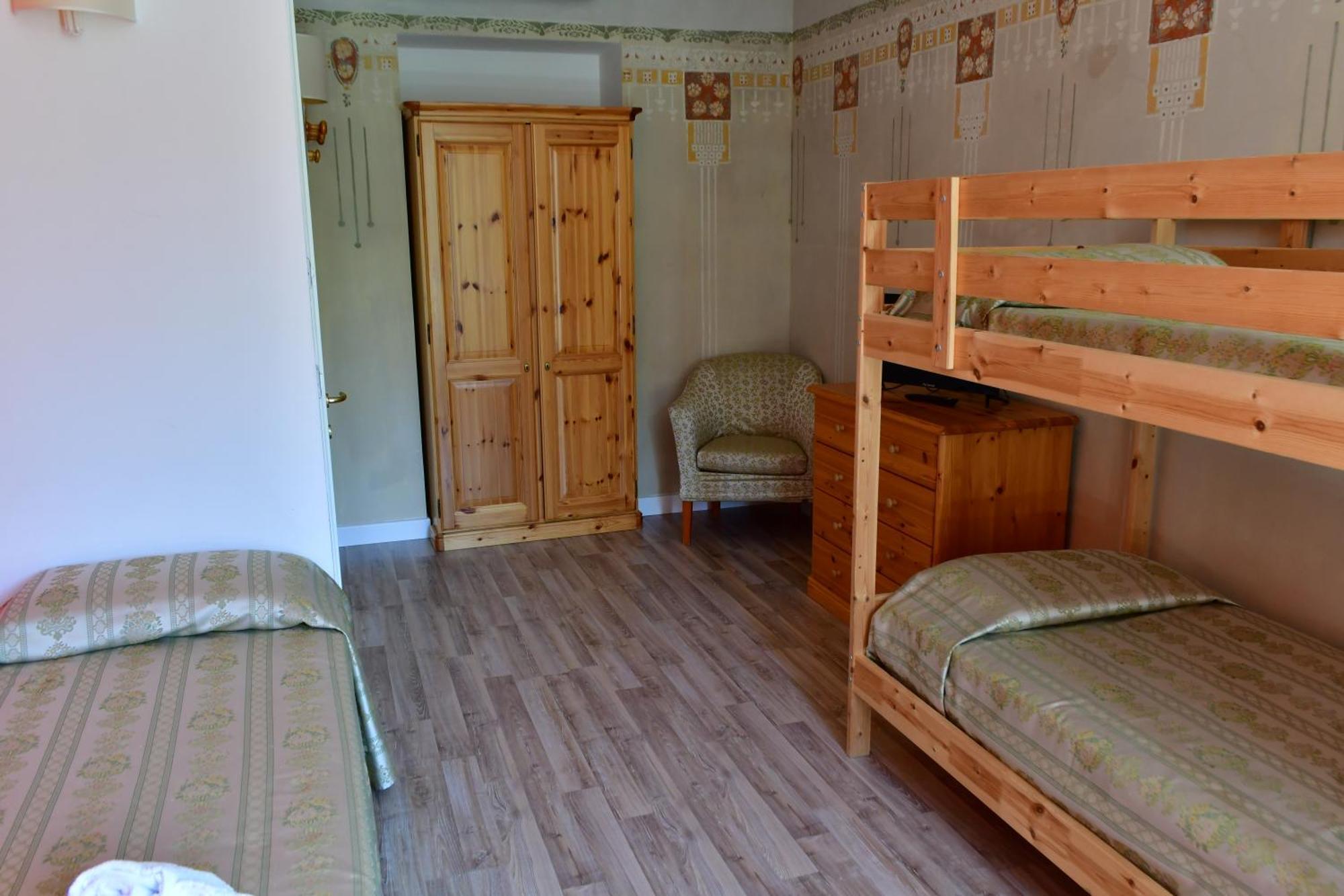 Hotel Saisera Вальбруна Экстерьер фото