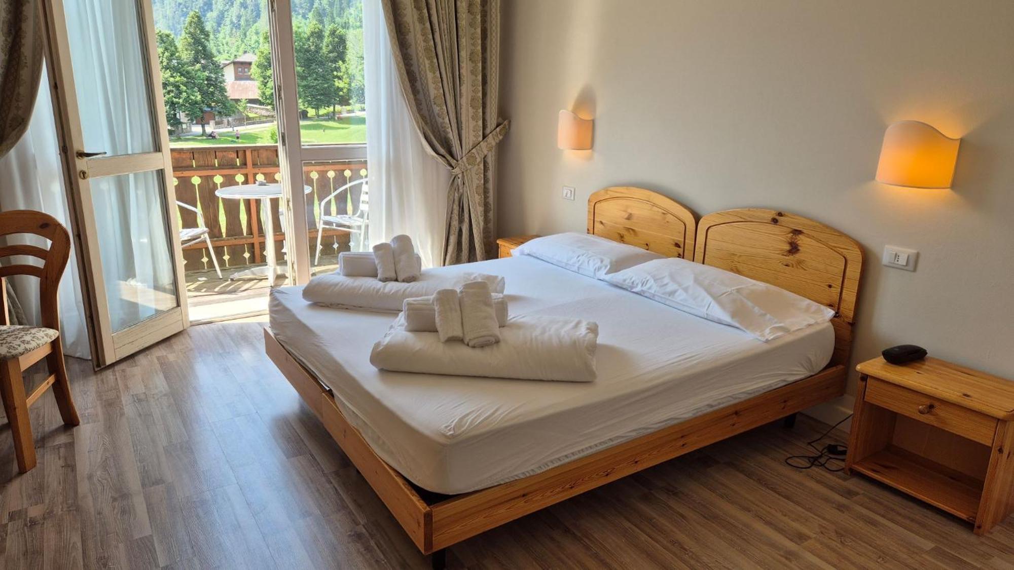 Hotel Saisera Вальбруна Экстерьер фото